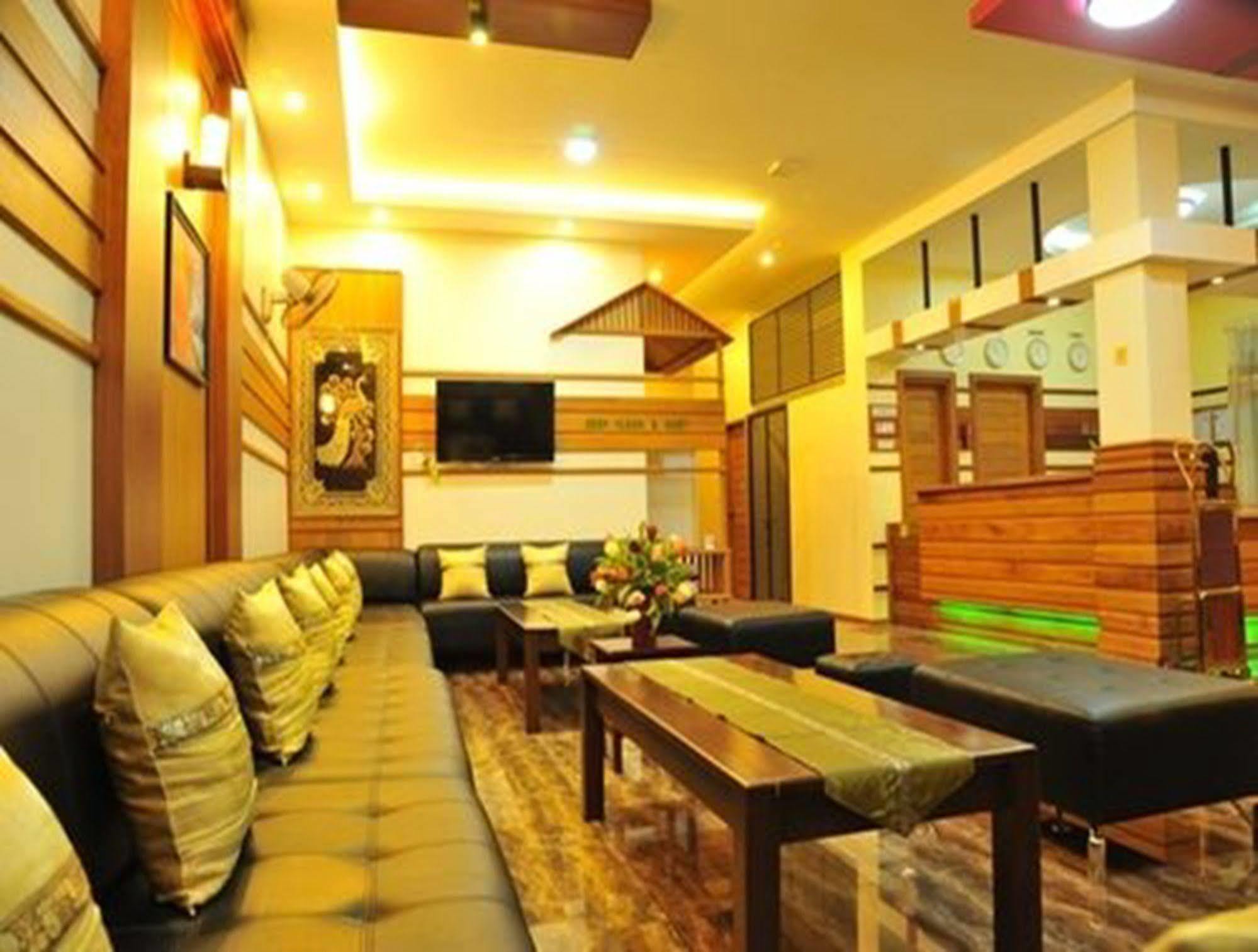 โรงแรมรอยัล กรีน พินอูลวิน ภายนอก รูปภาพ